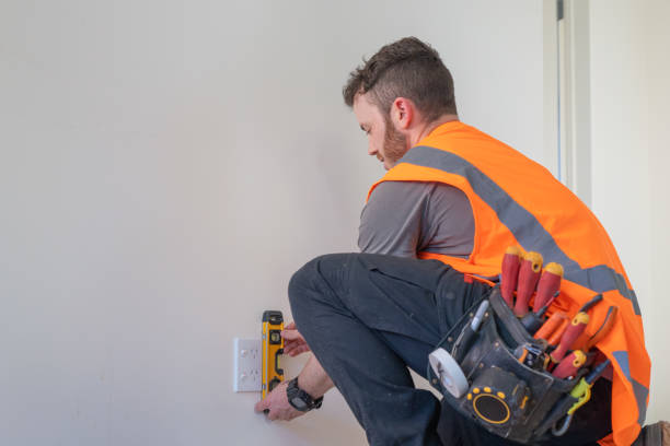 Best Outdoor Lighting Installation  in Jefferson, OR